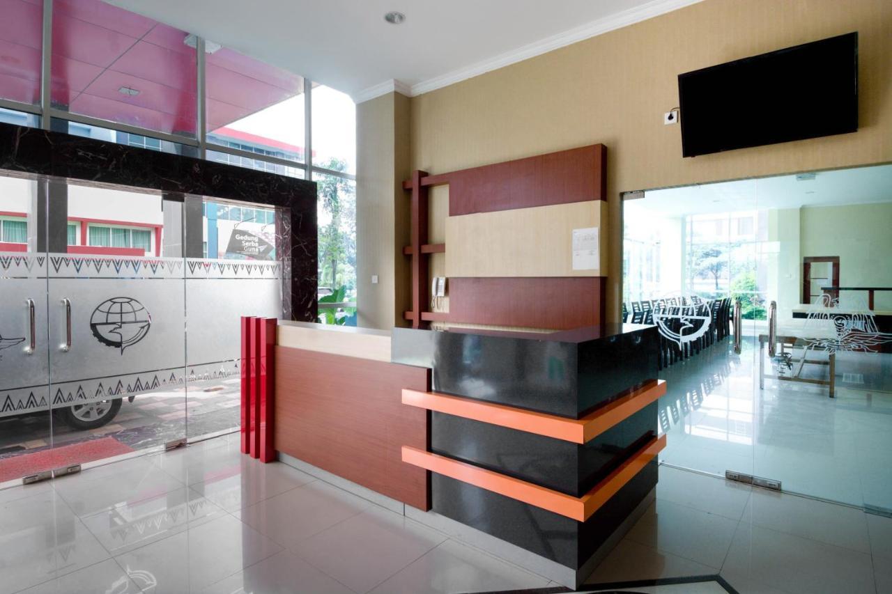 OYO 3431 Alpha Hotel Syariah Palembang Bagian luar foto