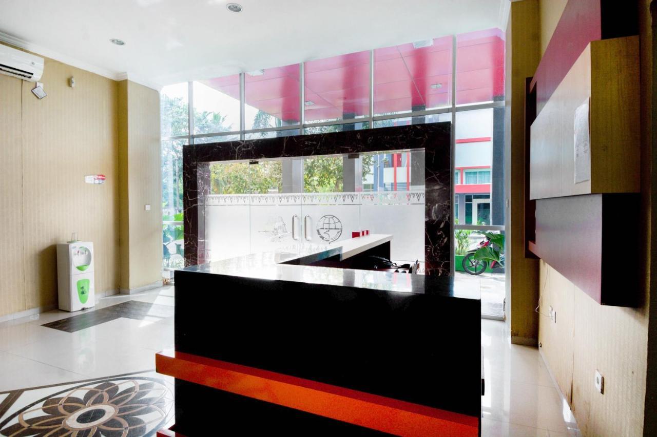 OYO 3431 Alpha Hotel Syariah Palembang Bagian luar foto