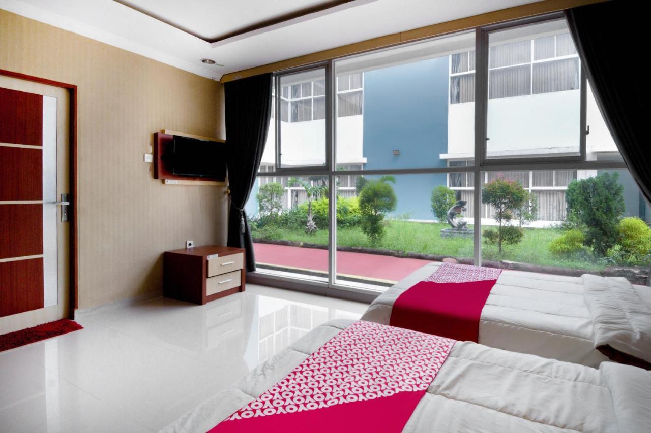 OYO 3431 Alpha Hotel Syariah Palembang Bagian luar foto